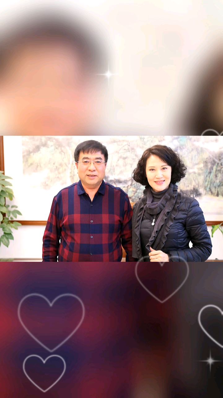 与著名京剧表演艺术家于兰,著名主持人于紫菲姐妹俩在一起!-度小视