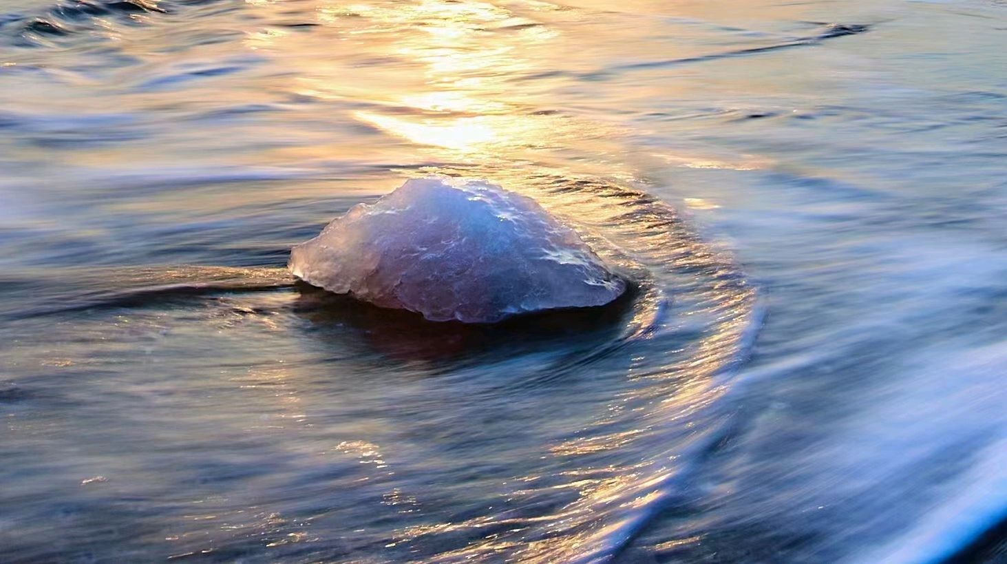 摄影作品分享:《渤海海冰》