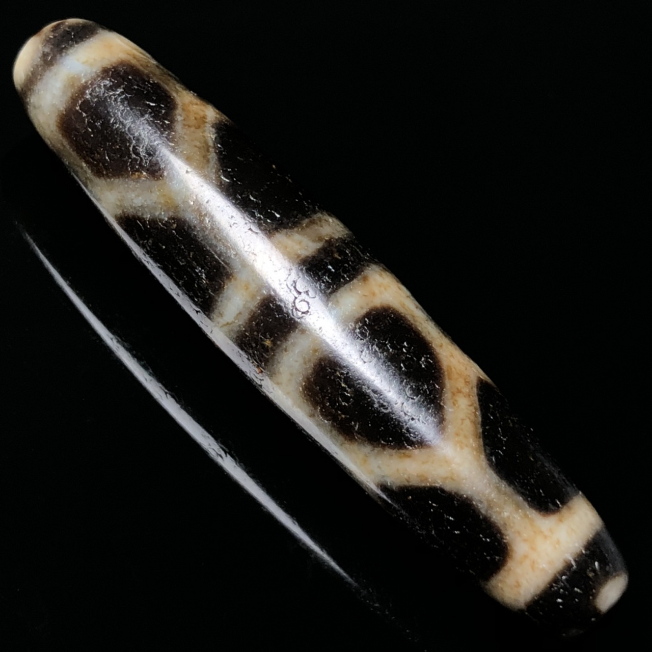 回流老料高油包浆【龟纹天珠】 尺寸约:58*12毫米 重量13.