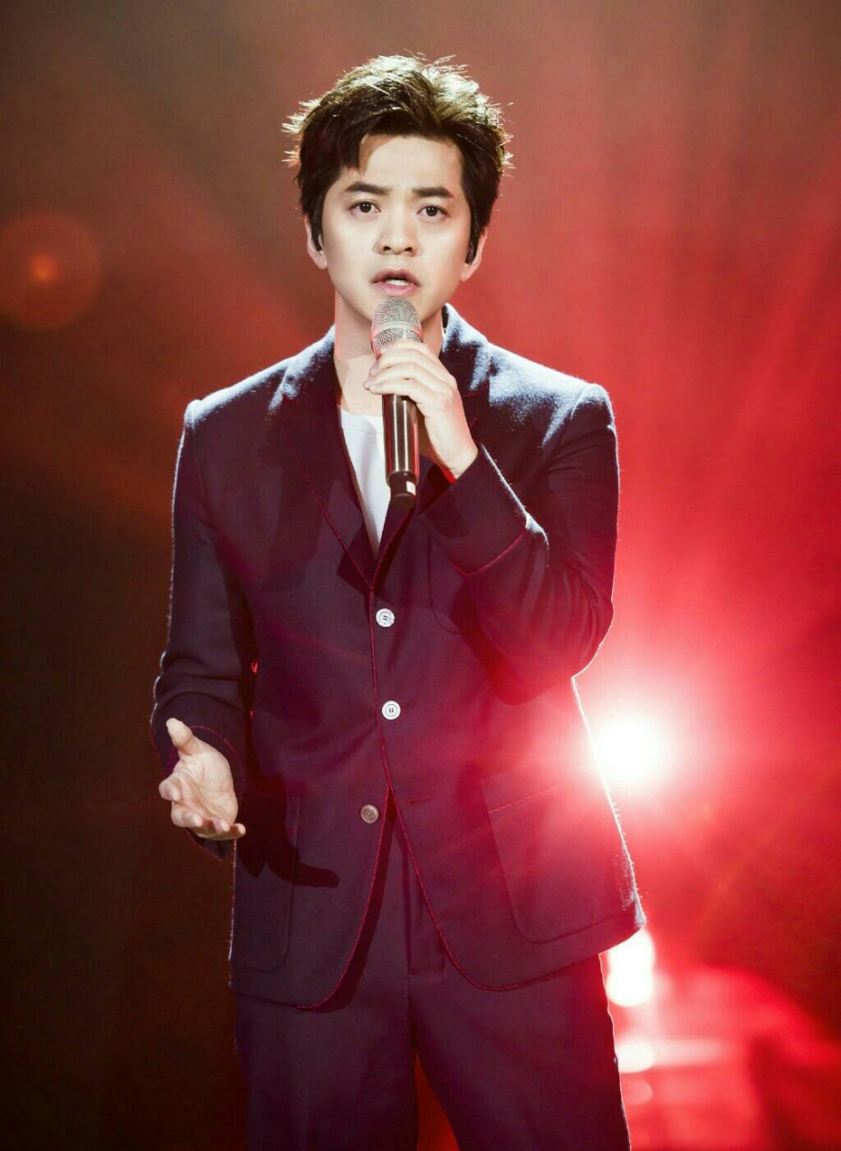 近期乐坛段位最高的10位男歌手排行榜 日前,网友评出乐坛段位最高的10