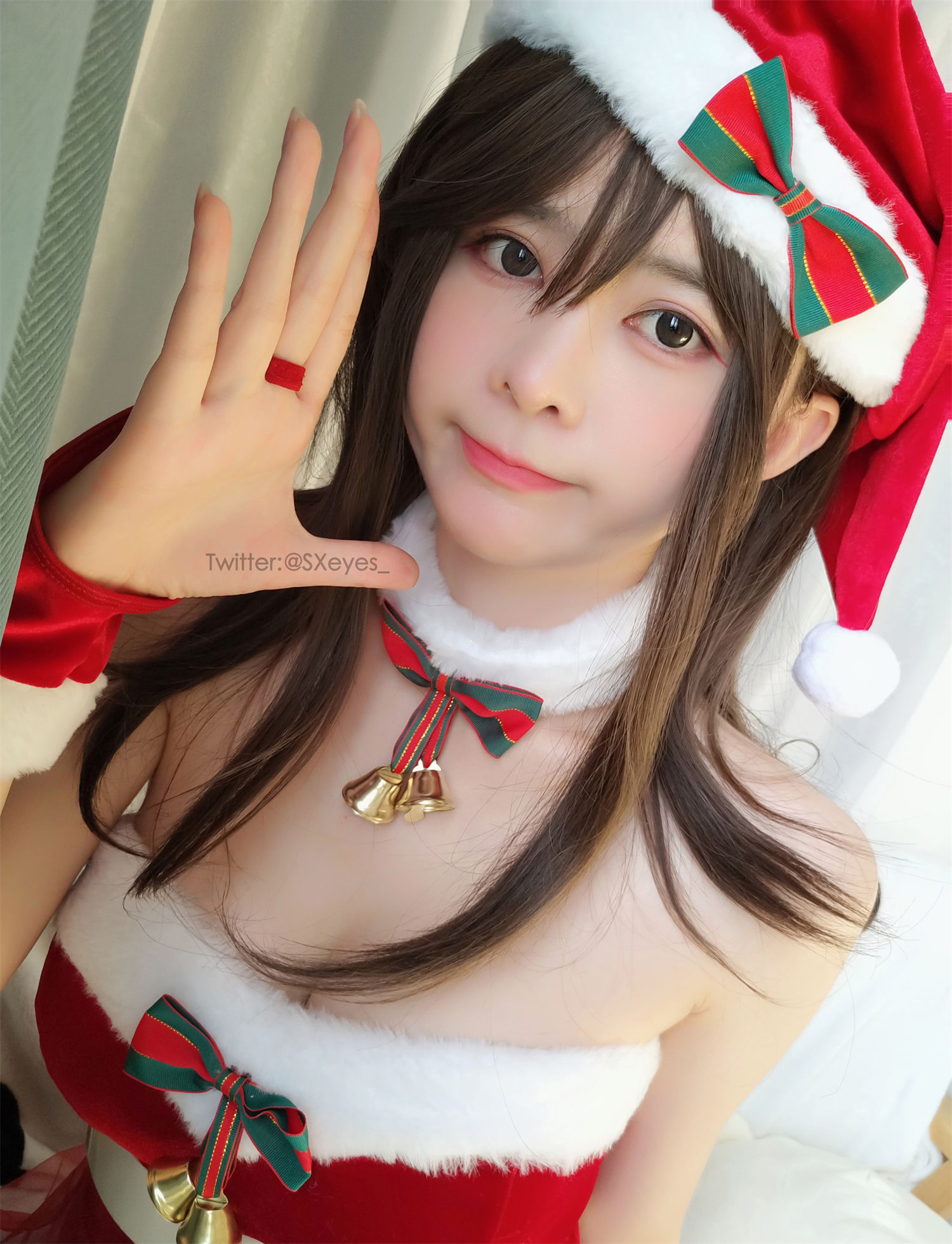 眼酱大魔王最新cos图片,和圣诞老人一起迎接圣诞节 眼酱大魔王最新cos图片,和圣诞老人一起迎接圣诞节