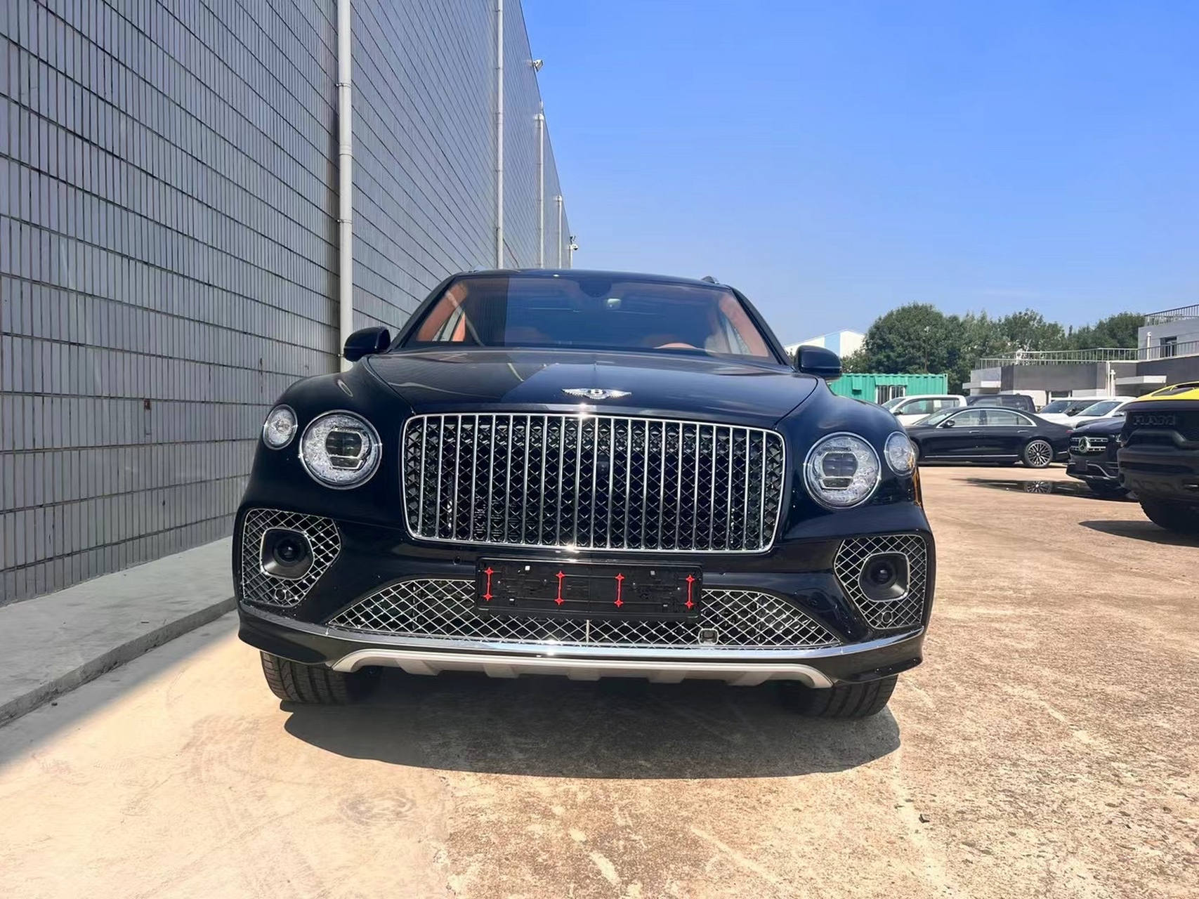 平行进口宾利添越加长限量版