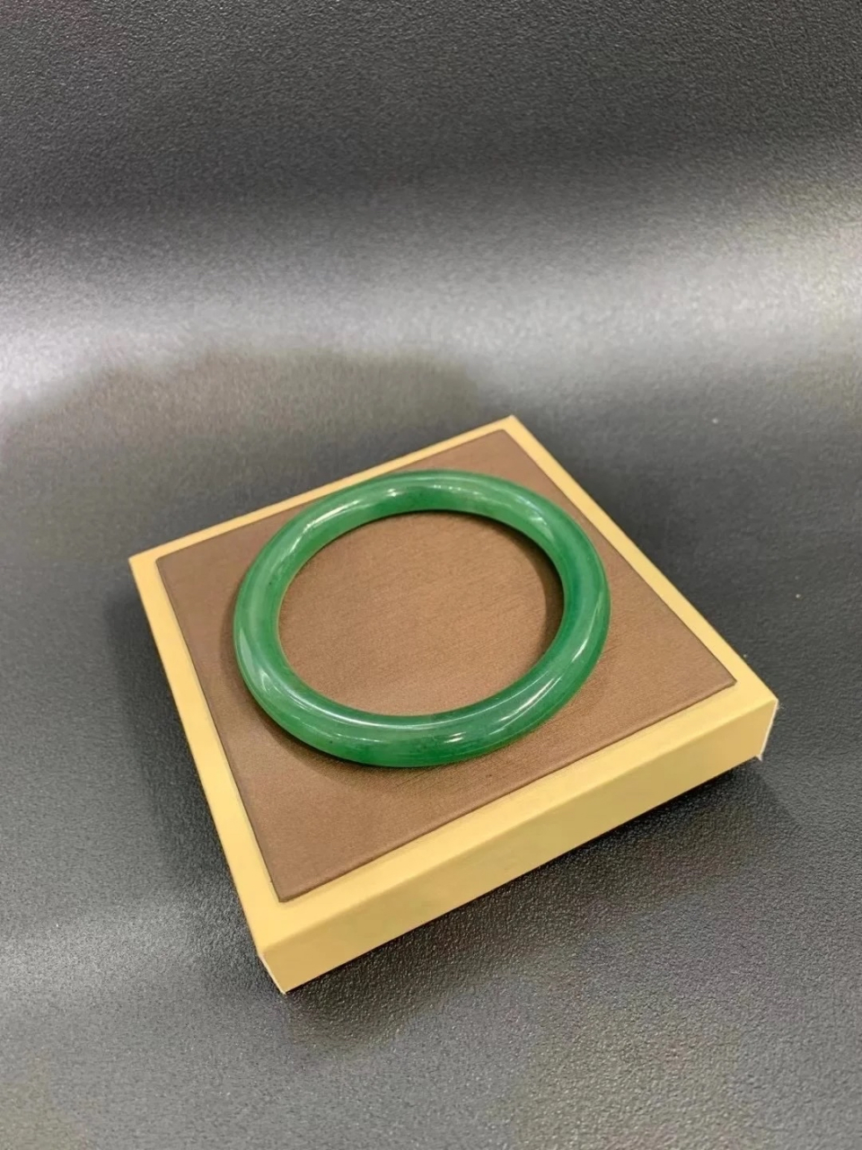 今日份独龙玉手镯