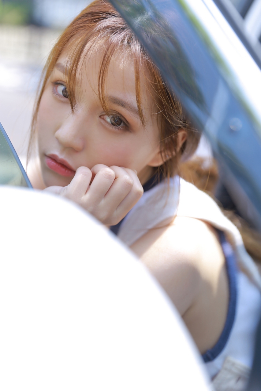 水灵灵的青春美少女～陈嘉敏