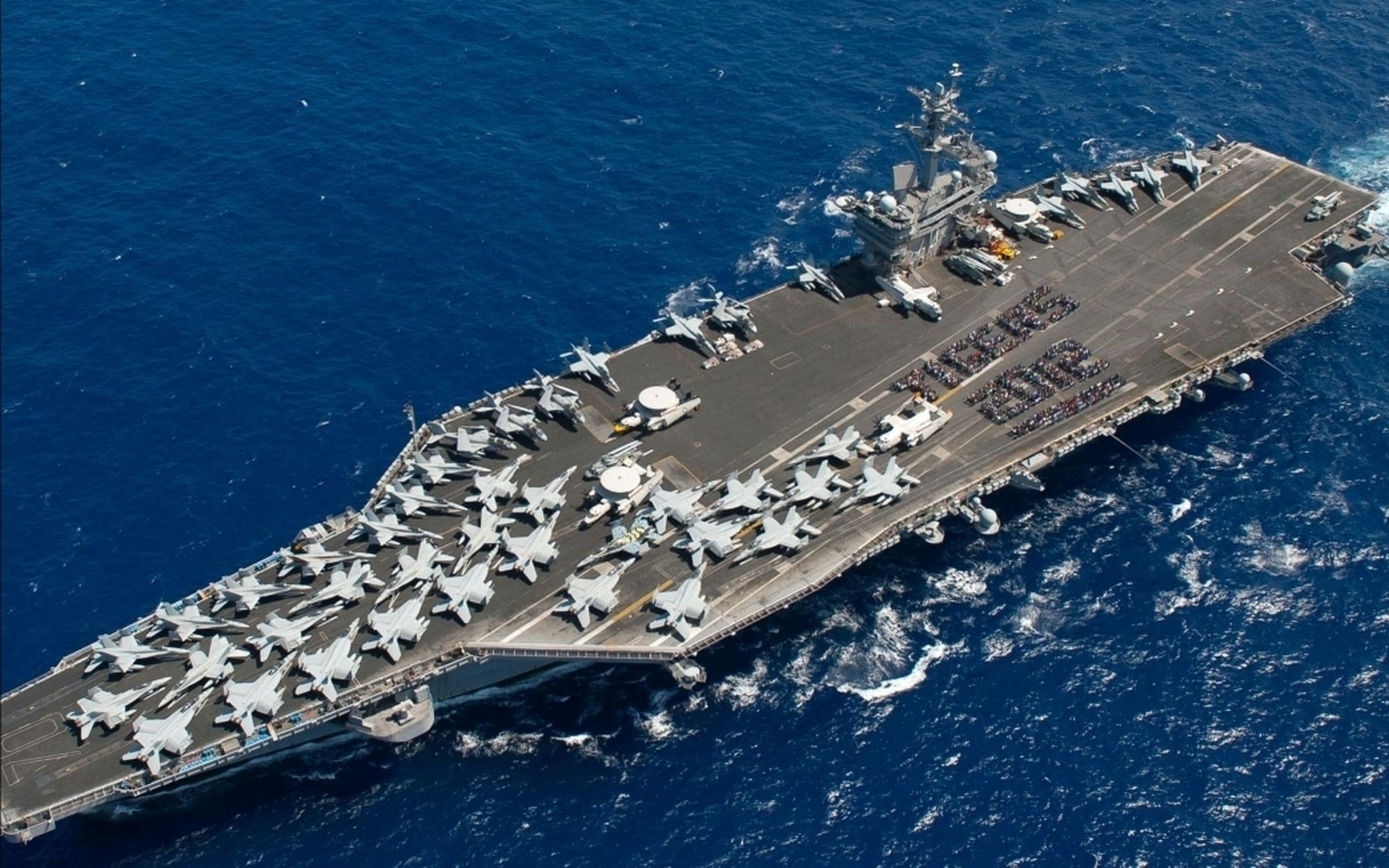 美国福特号航母,是目前世界上最大的航空母舰,于2005年8月开始研发,20