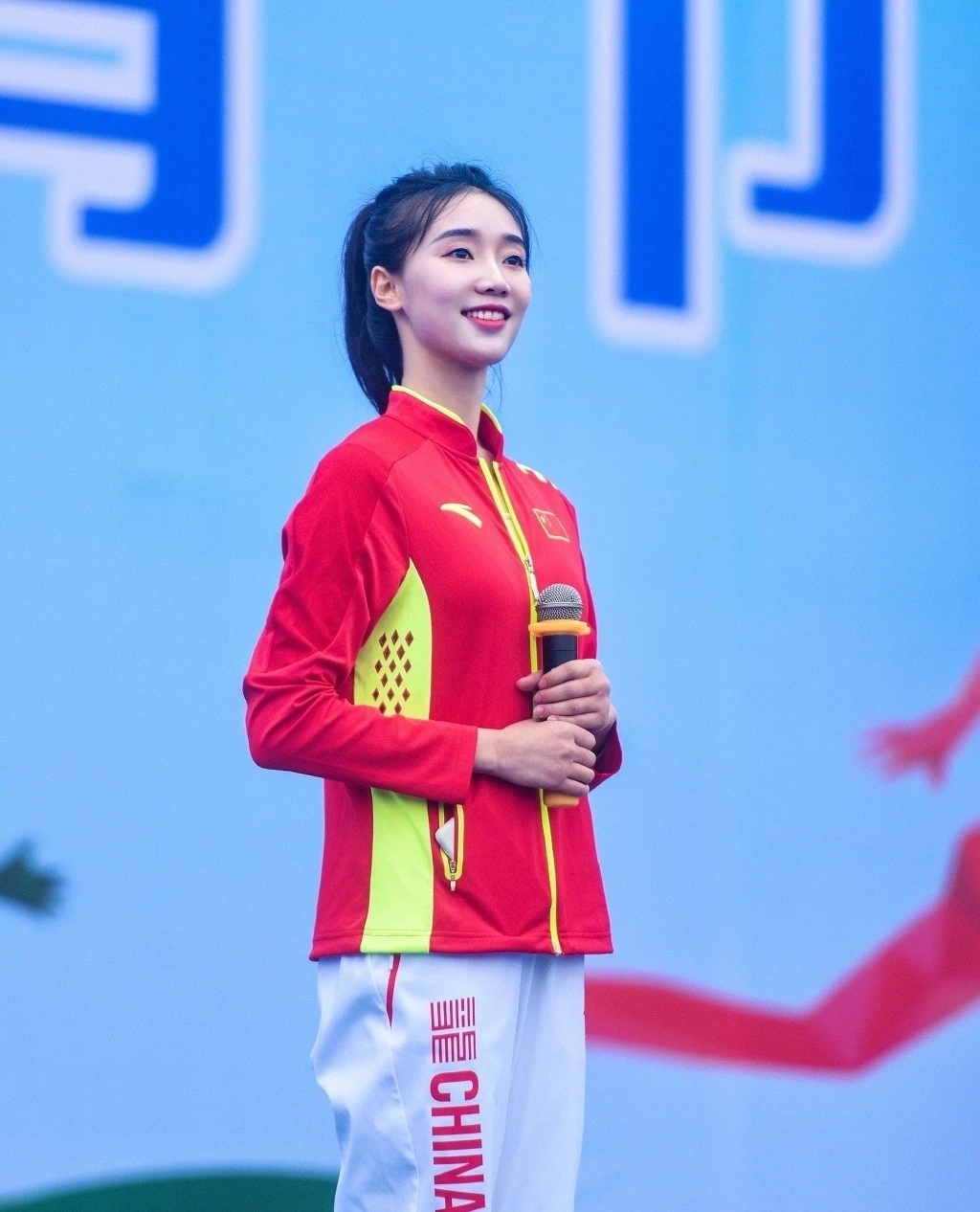 舒思瑶——体操裁判女神