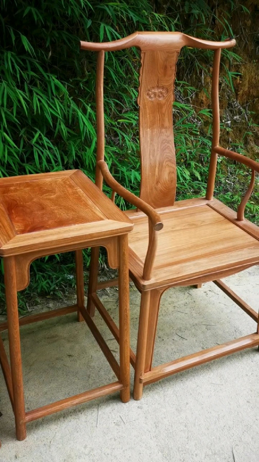 好物推荐 缅甸花梨四出头官帽椅曾经出价9000不卖,现如今6800值不