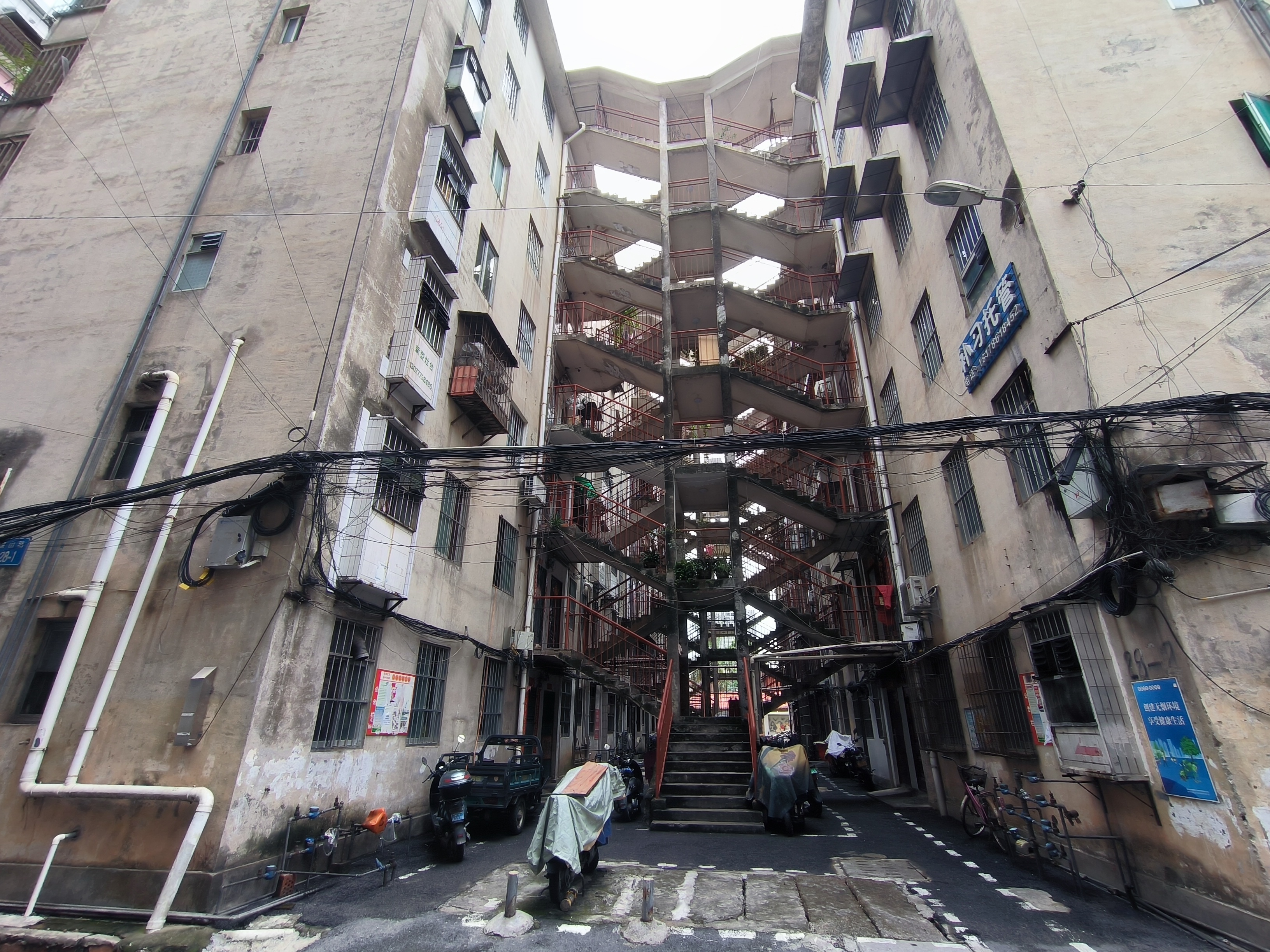 南宁鸳鸯楼随想