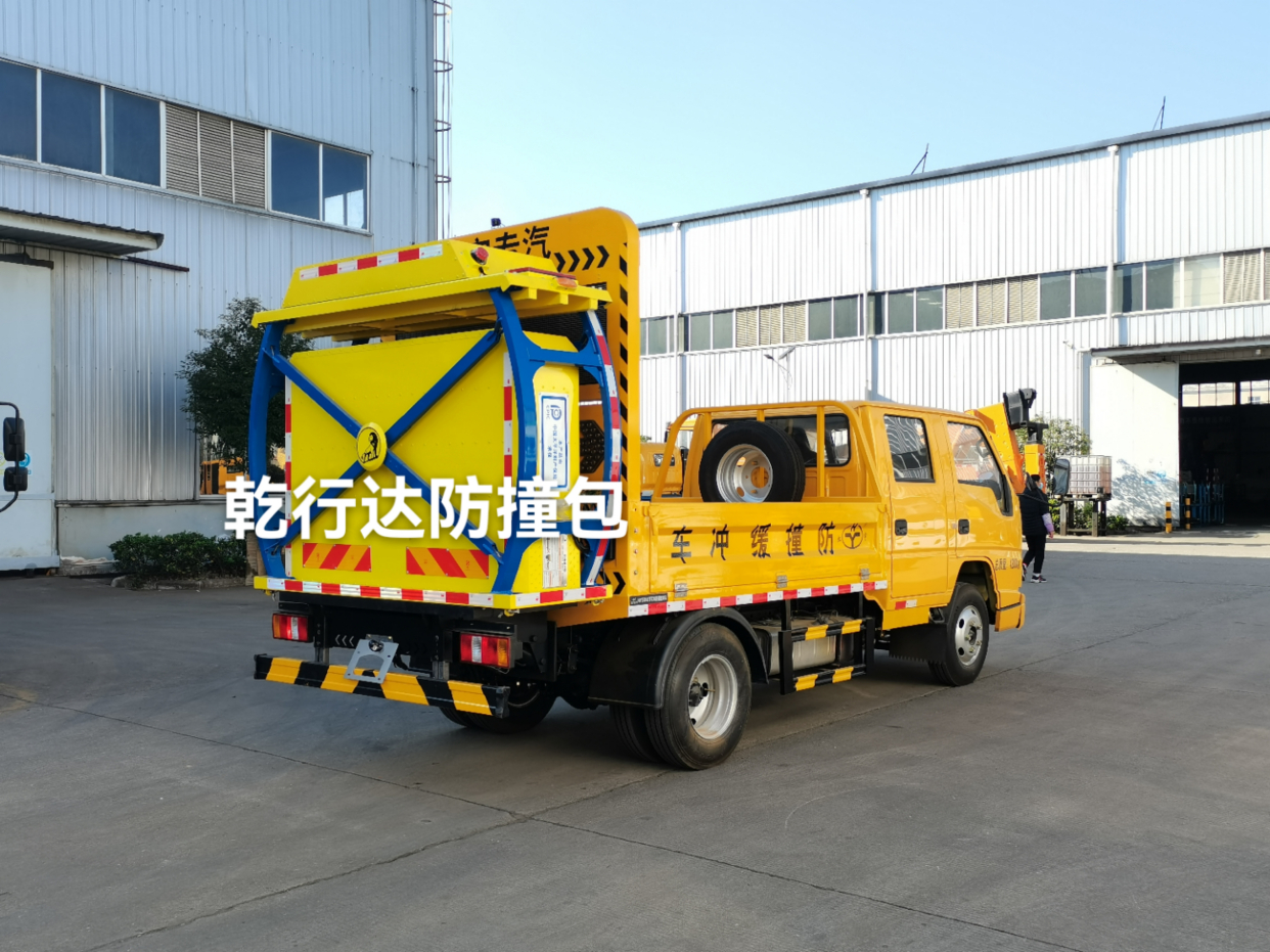 每一款防撞缓冲包都做整车防撞测试,为道路施工安全负责