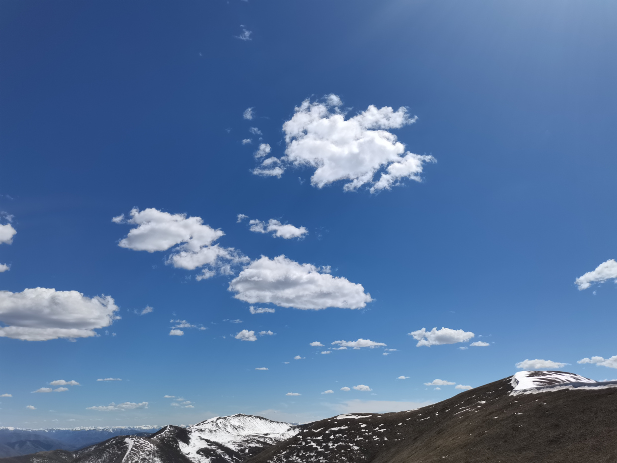 高山白云蓝天