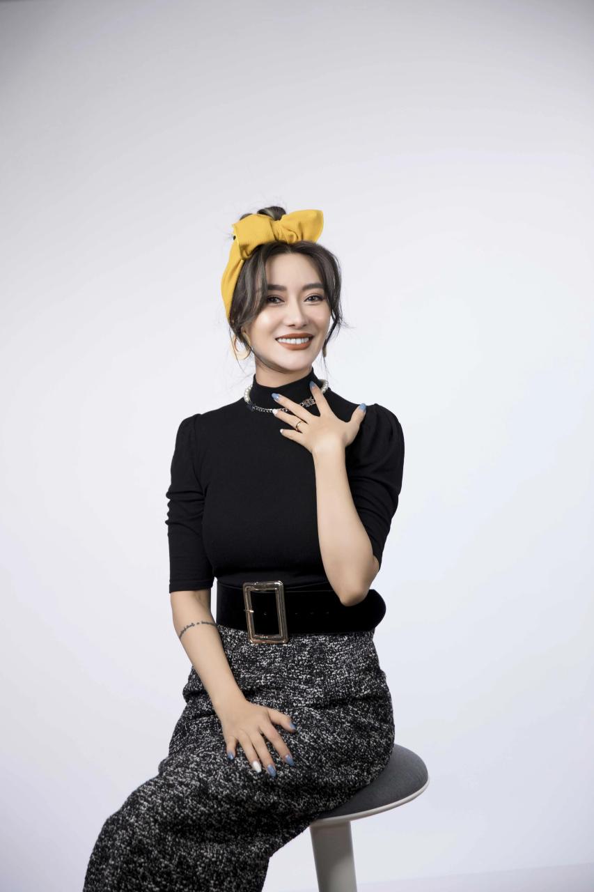 明星壁纸分享—爱戴