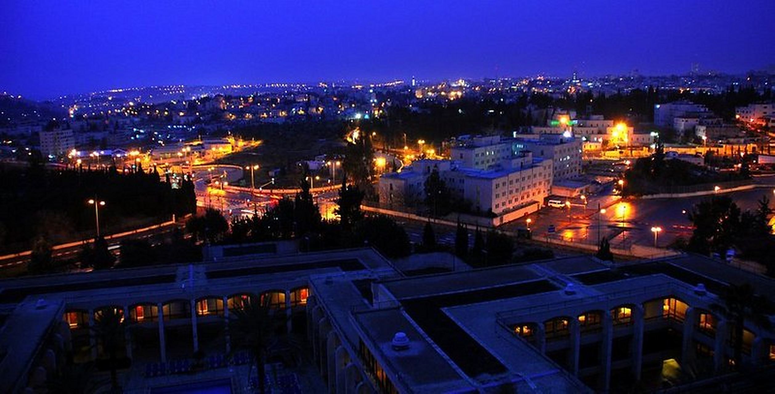 [庆祝]巴勒斯坦临时首都拉姆安拉(ramallah,或译"拉马拉"),阿拉伯语意