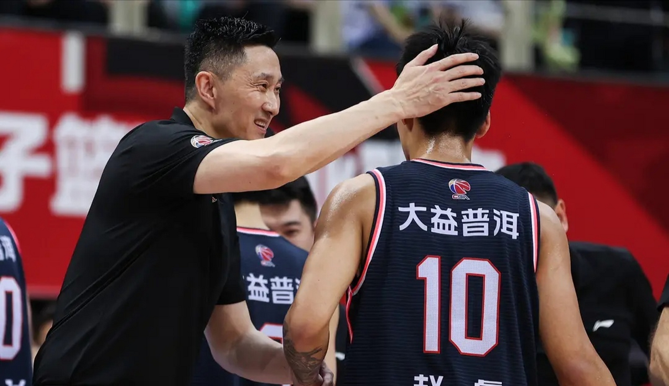 闵鹿蕾,杜锋主导北控广东交易,赵睿换陈国豪 现金?