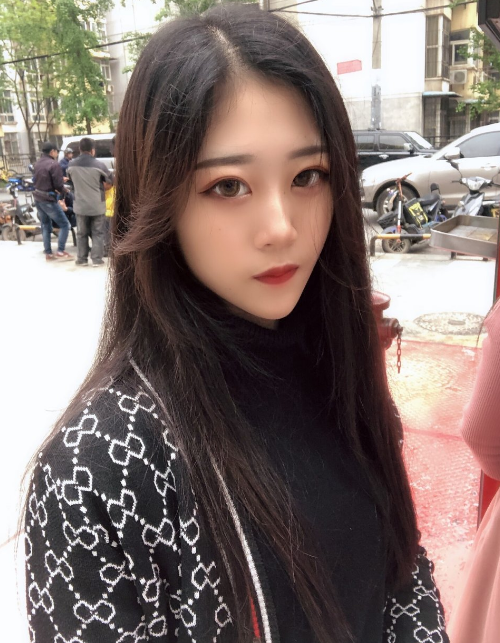 网红褒姒直言:当网红挣得多 但承受的也很多 不是谁都适合当主播