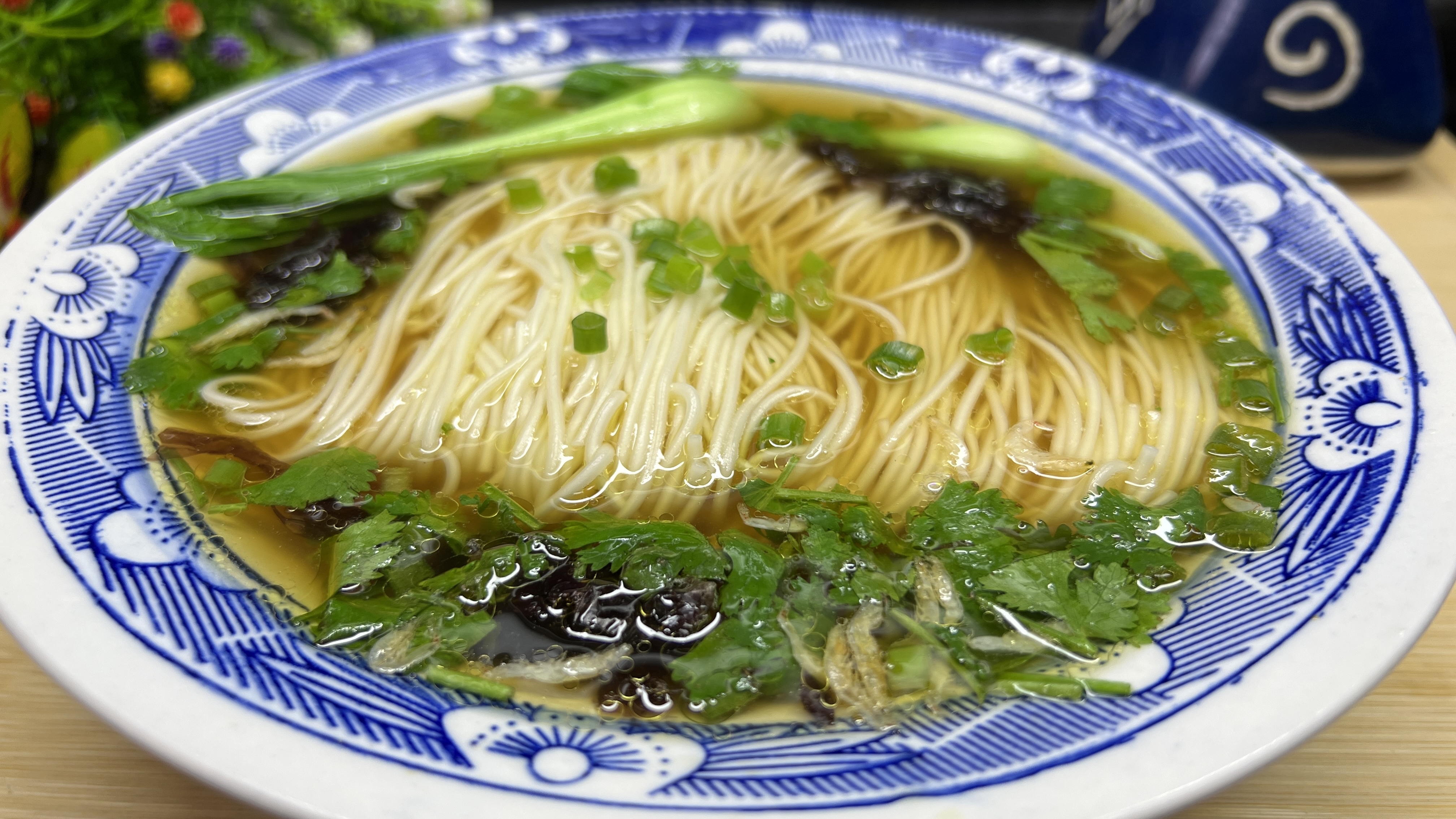 爱吃面条的一定要收藏,教你清汤面最好吃的做法,劲道爽滑汤鲜美