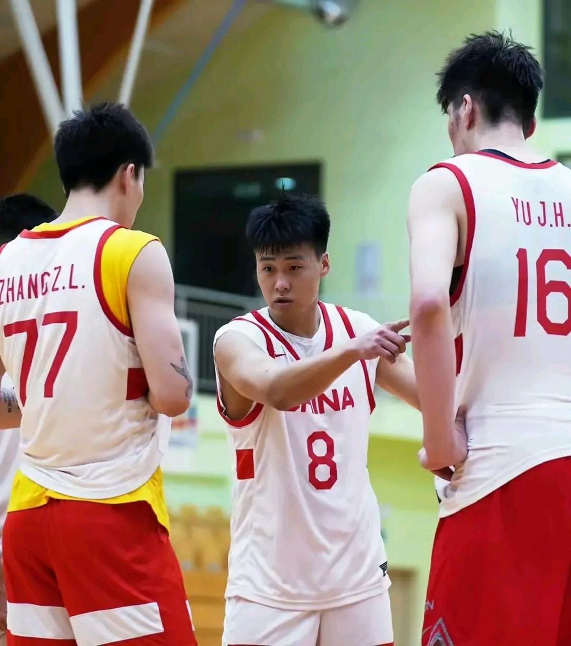 赵睿能顶替郭艾伦用吗?