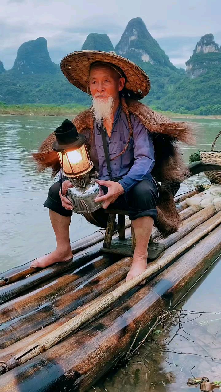 桂林山水甲天下20人民币取景的老爷爷