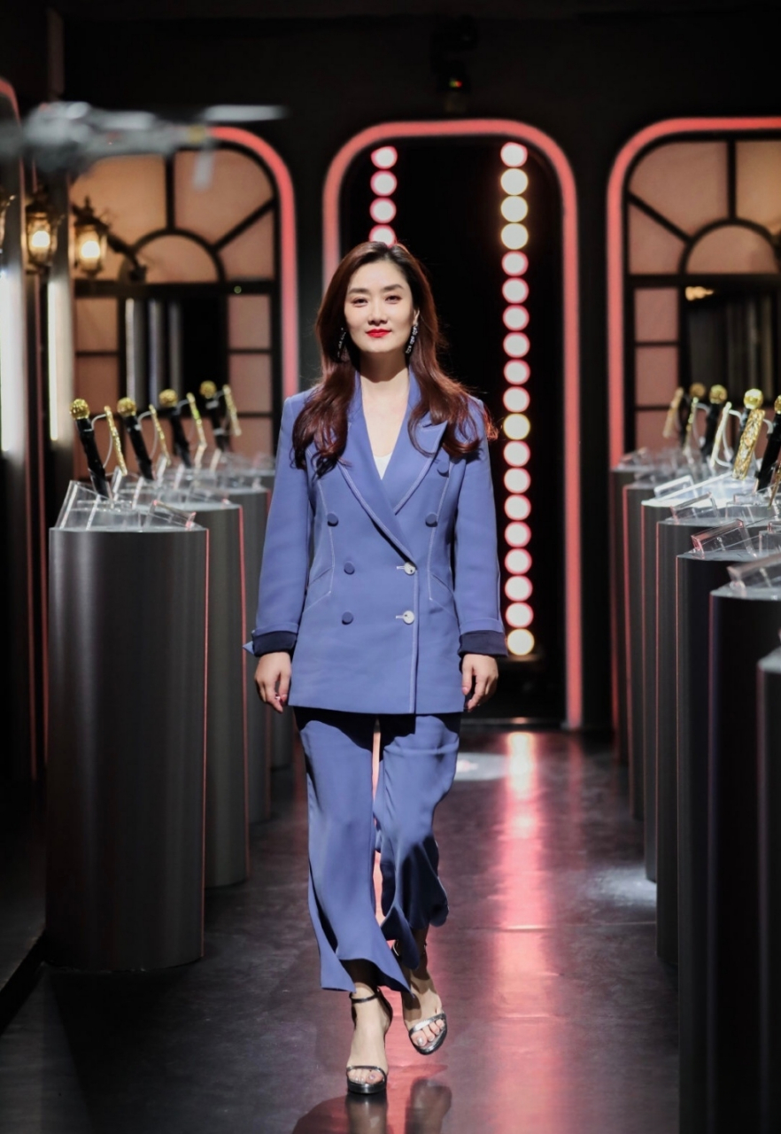 凤凰传奇 玲花,美玉足合集