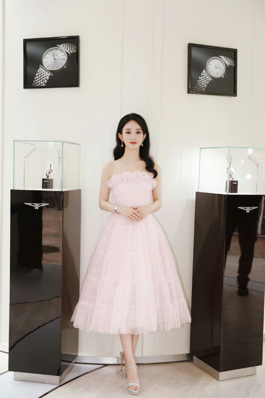 赵丽颖  一字高跟鞋  大长腿美脚