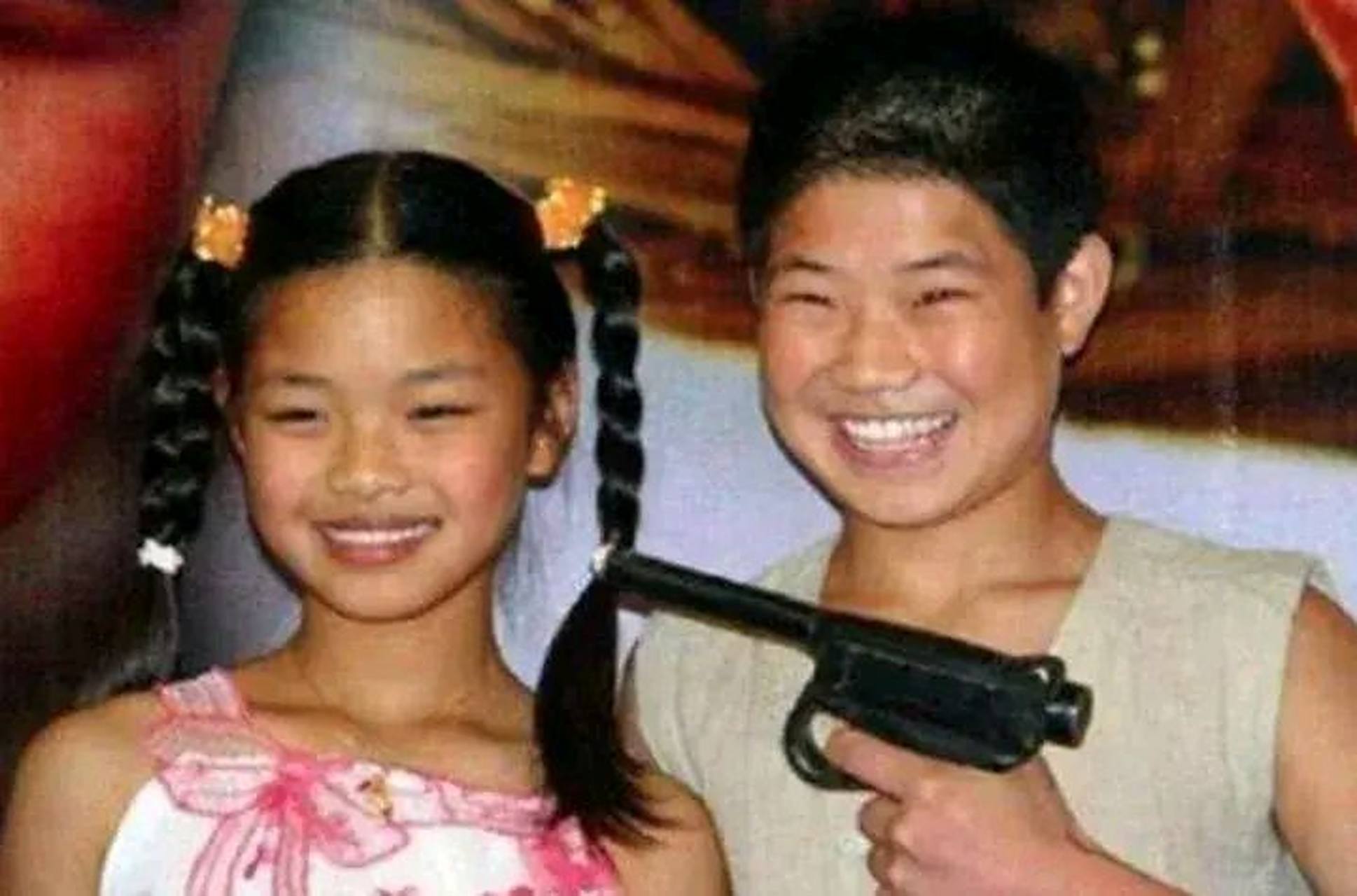 小兵张嘎15年,英子和嘎子再聚首,嘎子成奶爸,英子美到不敢认  回顾