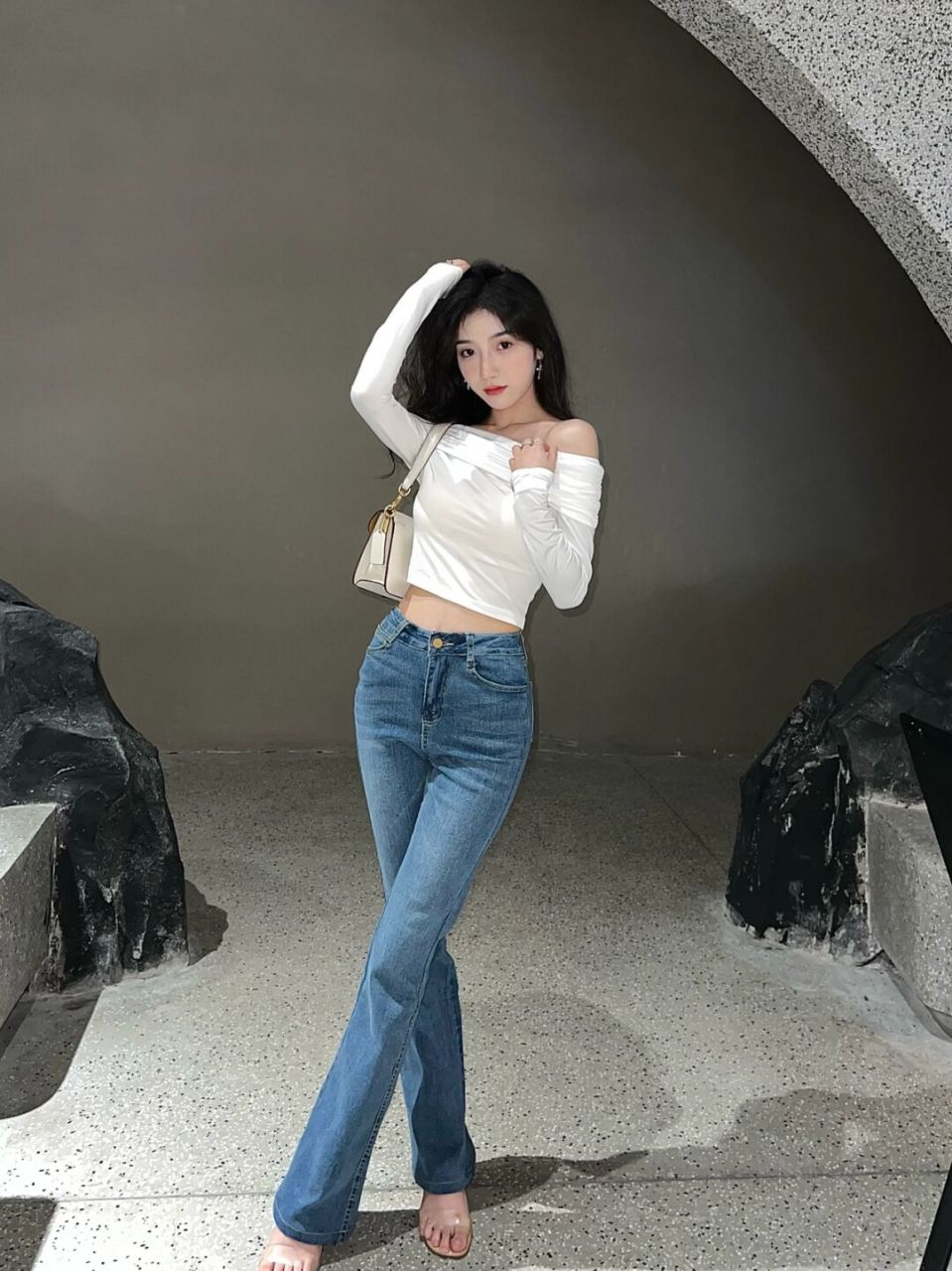 高个子美女日常牛仔裤穿搭