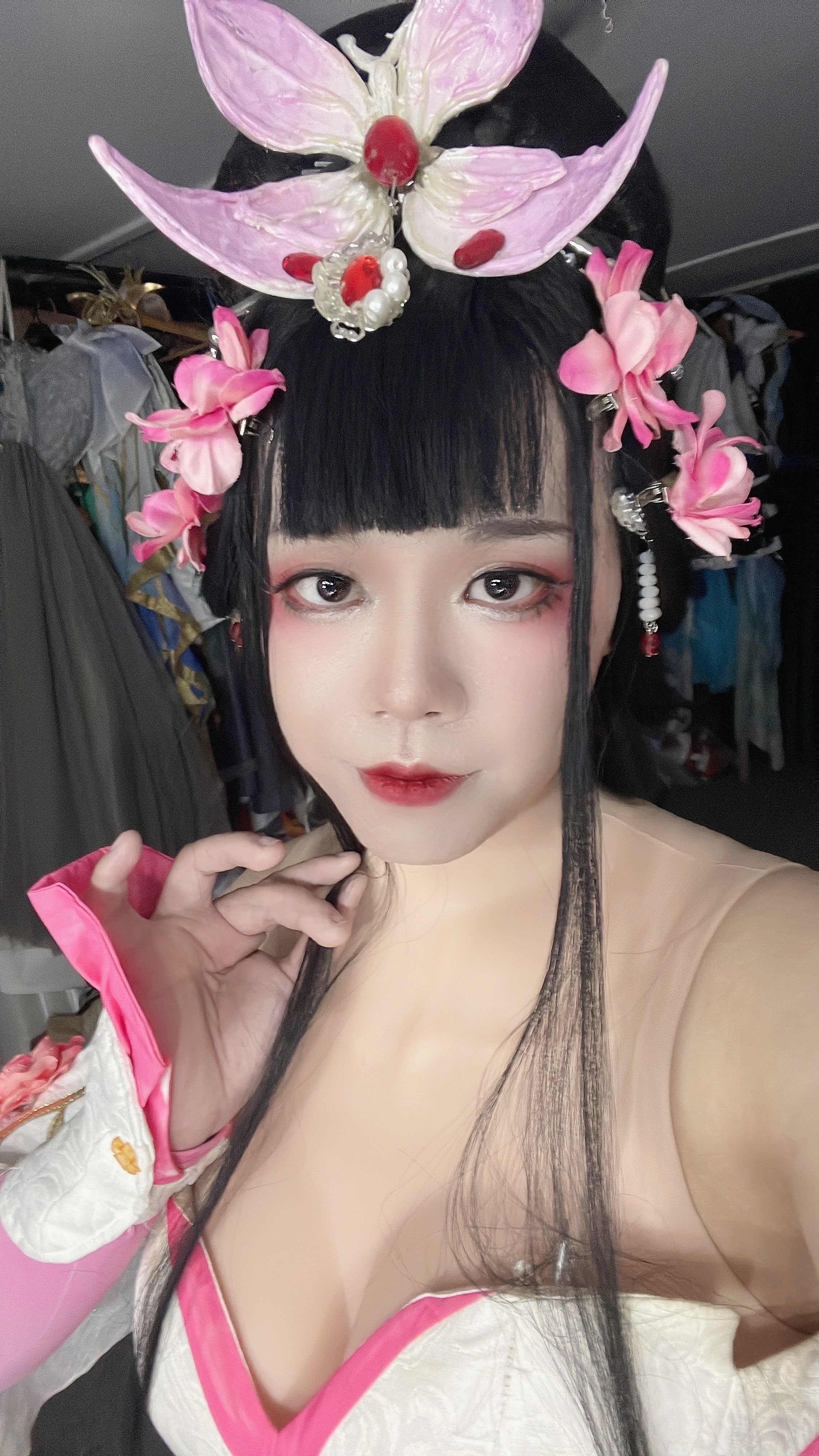 最美伪娘coser李丰姐姐男扮女装太美了,令人心动的感觉