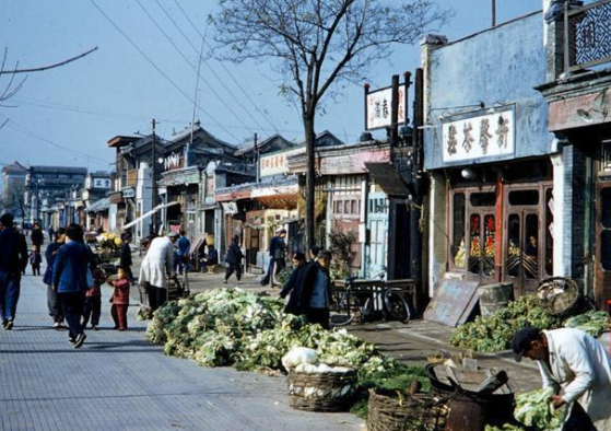 老照片:六十年代的北京,彼时的后海一条街和南锣鼓巷