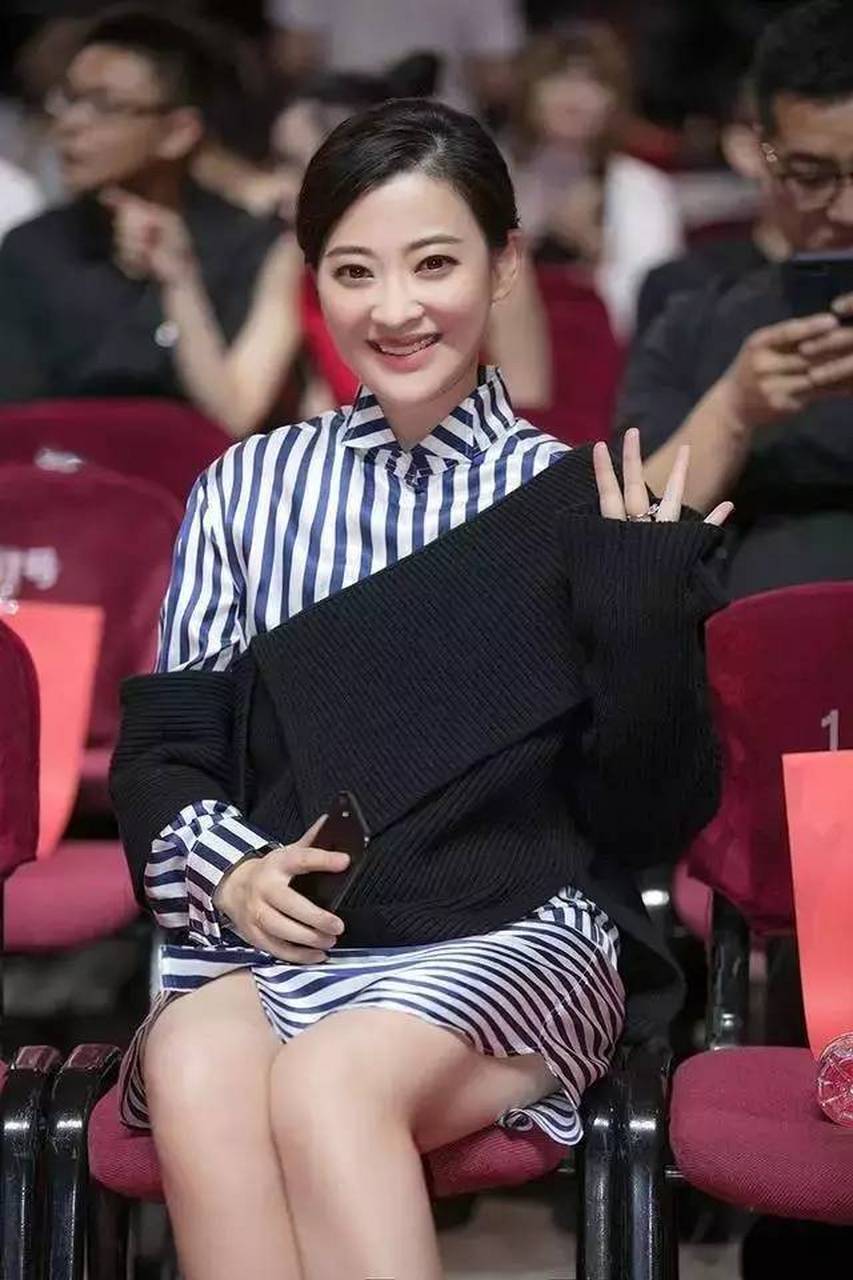 梅婷,1975年4月出生于江苏省南京市秦淮区,身高一米六七.