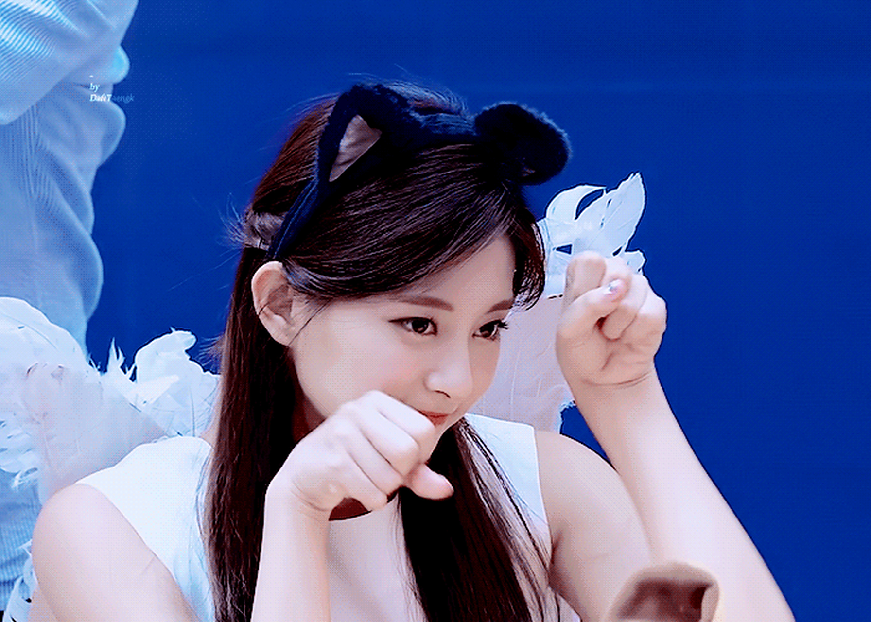 周子瑜的人生动图,漂亮又可爱