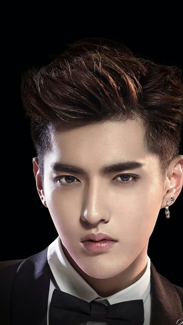 吴亦凡一审被判13年,并有附加刑驱逐出境,很多人看到这个判决会有疑问