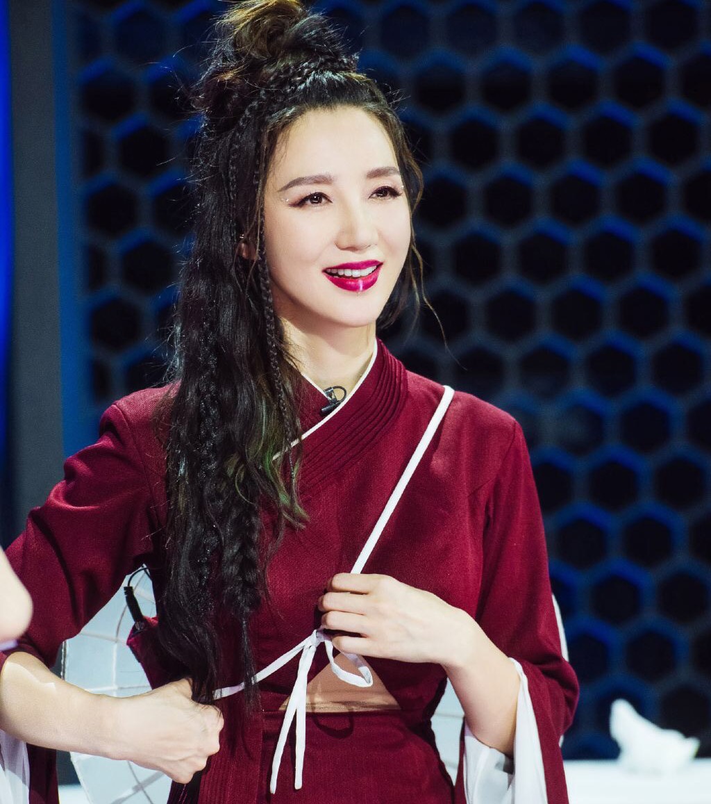 乘风破浪的姐姐阿朵,与高晓松感情受挫,隐居深山3年自我救赎