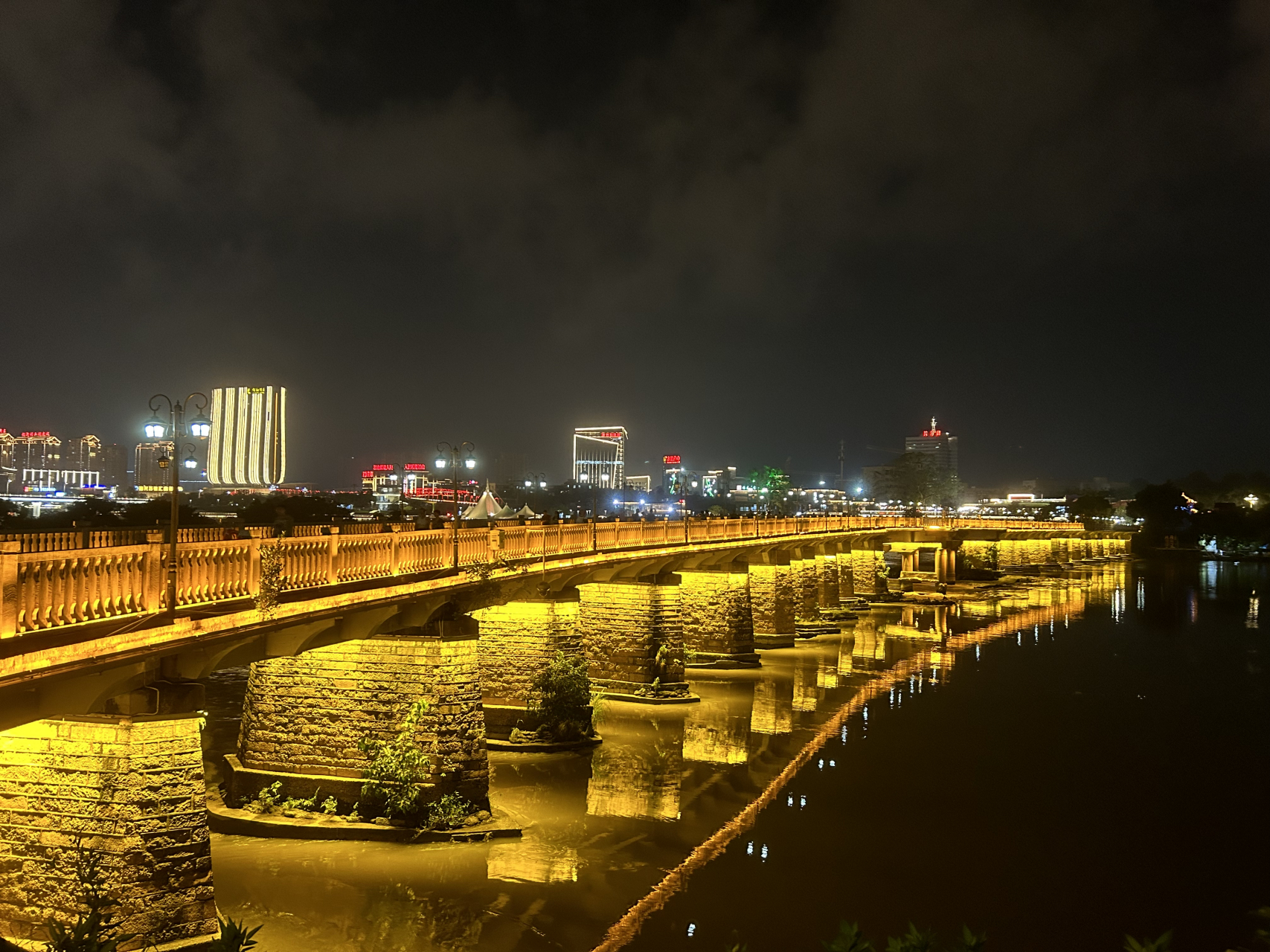 福建漳州中山桥,历史上第一座横跨九龙江的石桥,曾是漳州市区通往漳浦