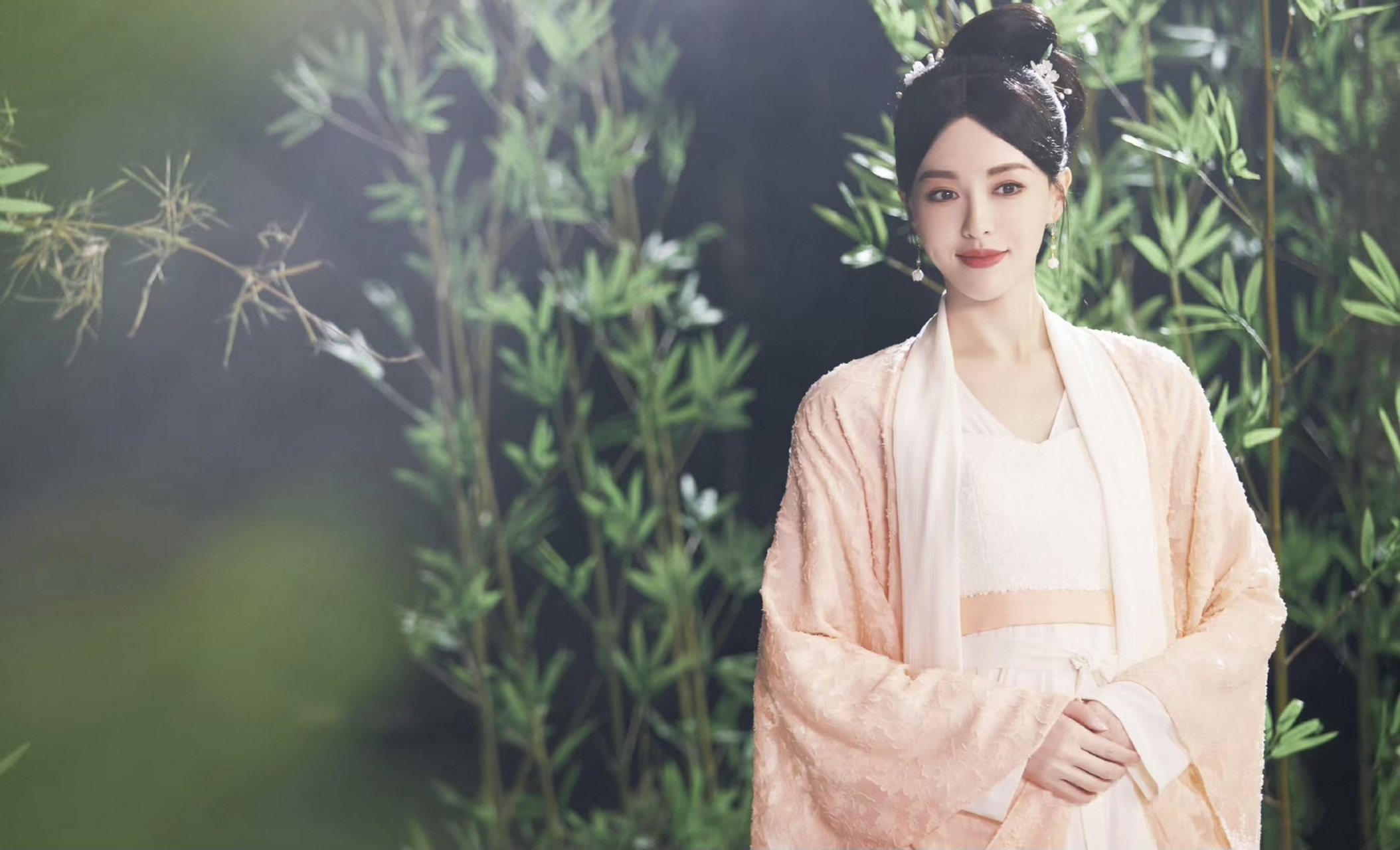唐嫣演出元代才女管道昇的竹韵风骨