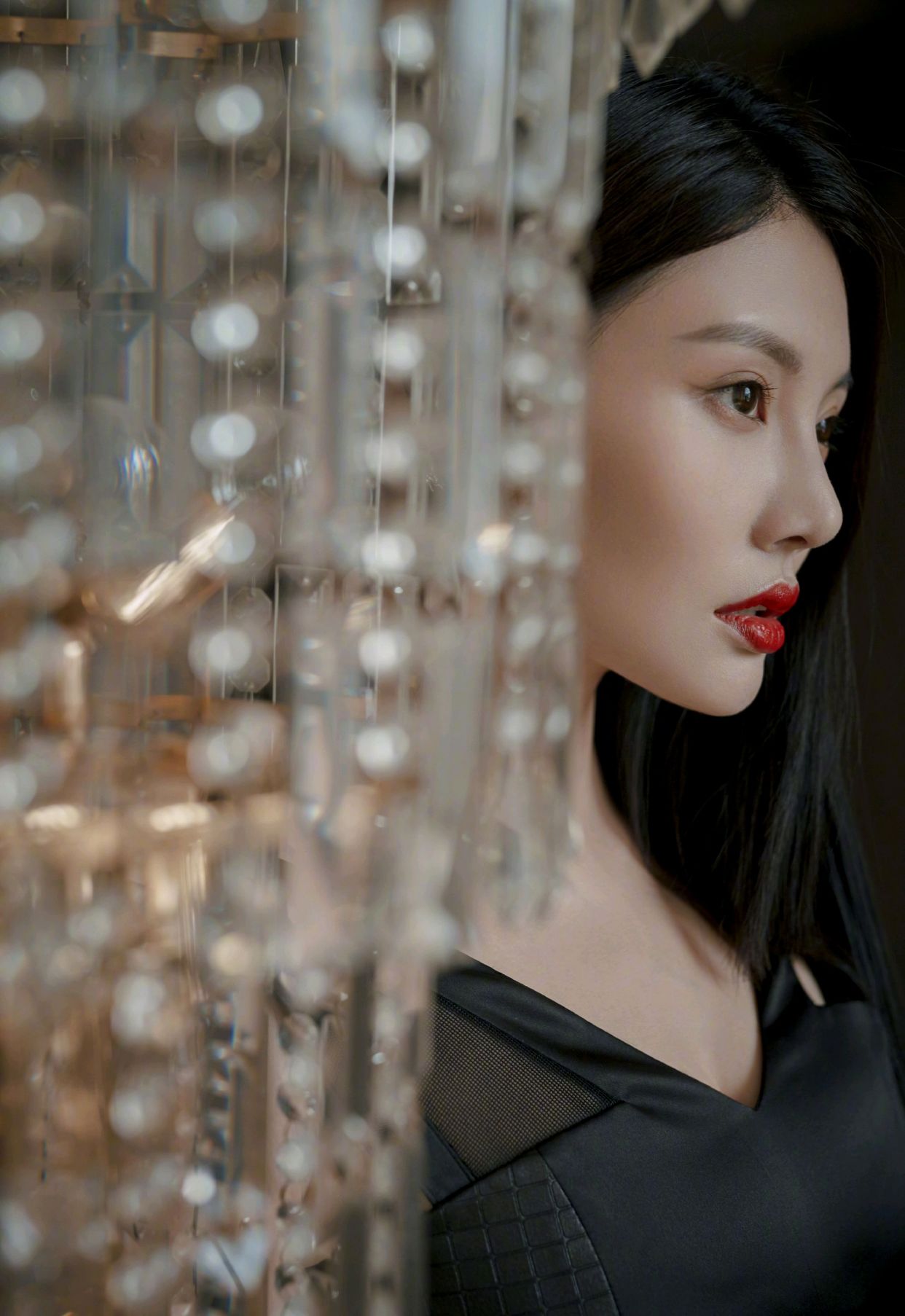 徐冬冬写真美图:美丽大方,魅力十足