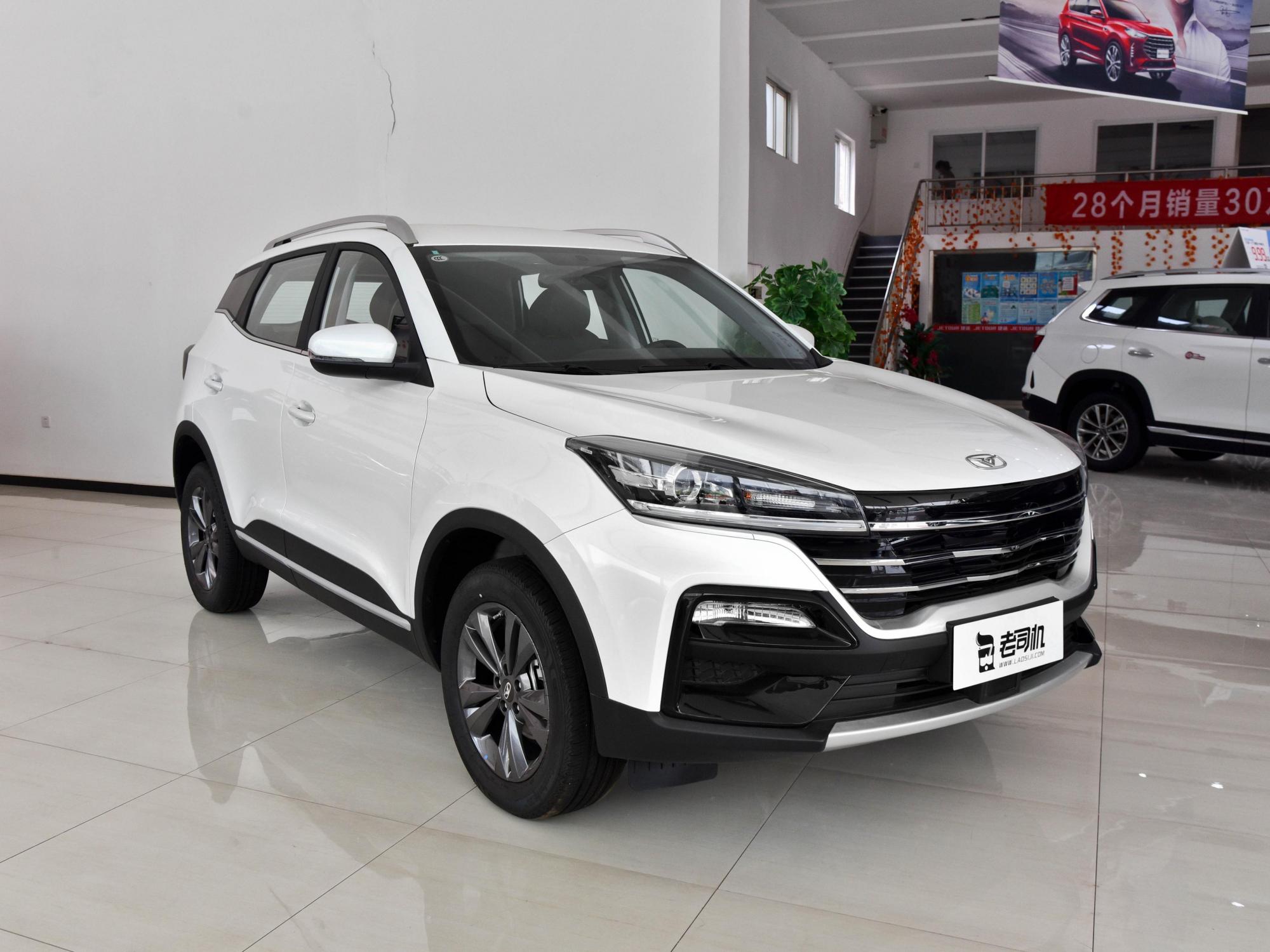 买台suv只要5.39万起,配置还样样都有,实拍凯翼炫界