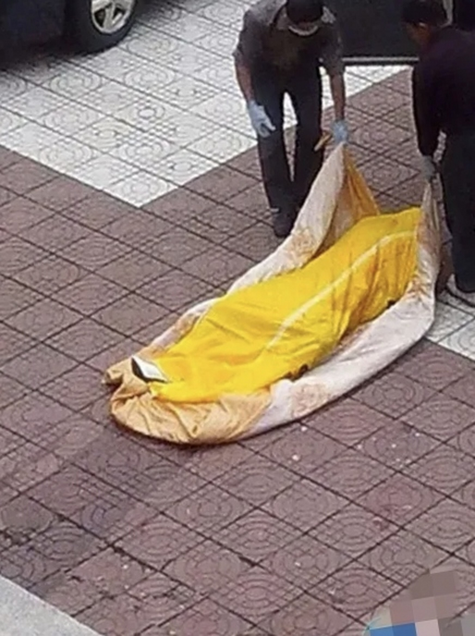 男大研究生"性窒息"死亡 南昌航空大学3号宿舍楼的房间内发现一具腐烂