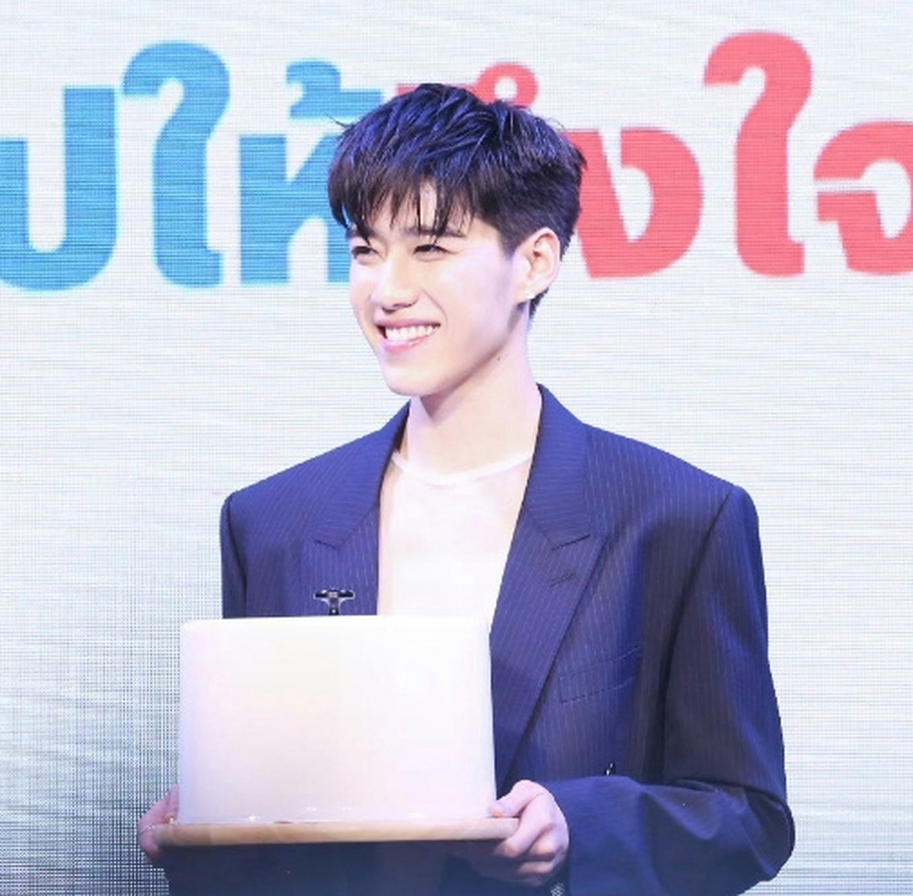 泰星pp krit林祎凯上个月官宣的最新电影《project d》宣布暂停拍摄.