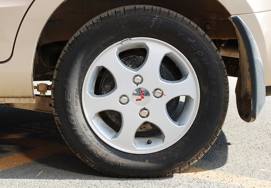 五菱宏光s轮胎型号