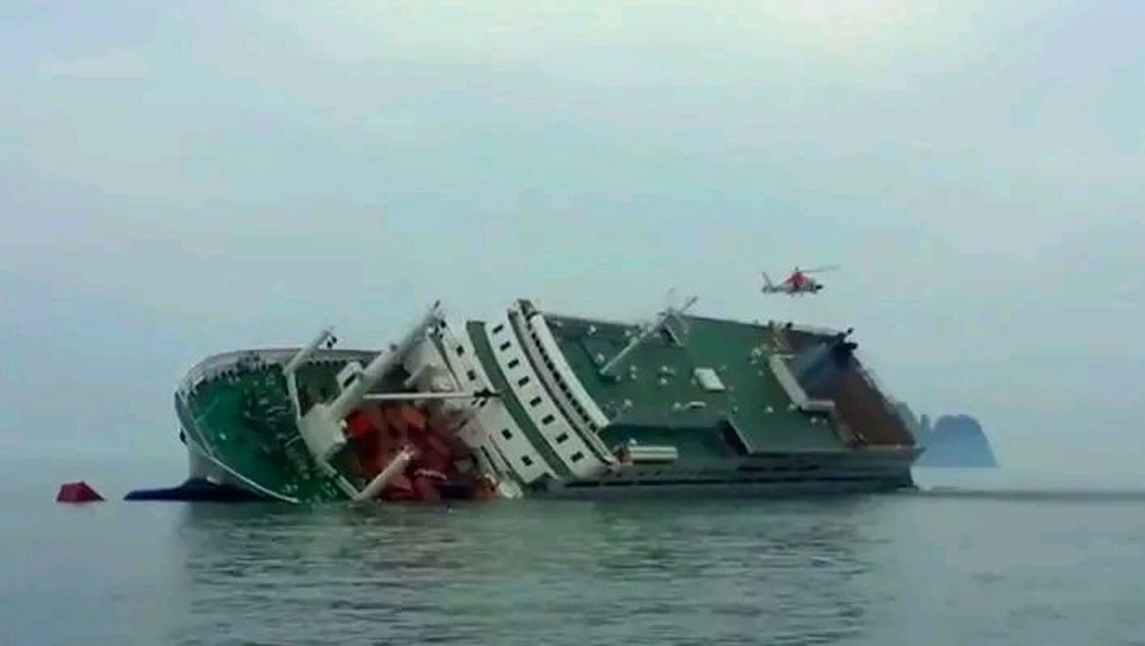 2014年4月,韩国"世越号"巨型轮船沉没,打捞任务给了我国公司,为啥这