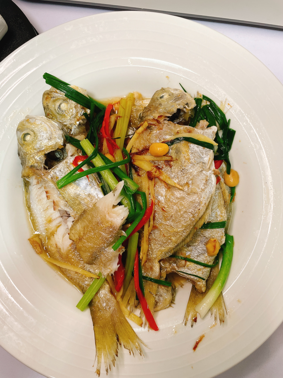 潮汕家常菜 香煎乌脐鱼 清炒娃娃菜 鹿茸菇炒肉 香煎带鱼 家常做法