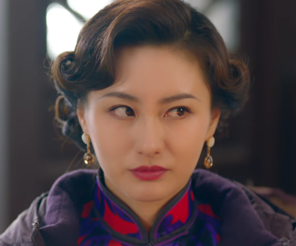 凭《锦衣之下》走红,如今万潼又在《影帝的公主》里惊艳无数人