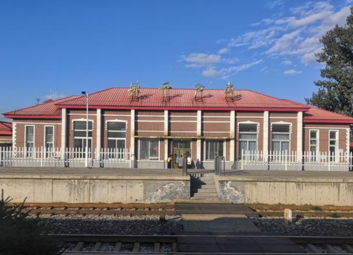 很早修建的姚千户屯火车站,饱经历史沧桑,仍然令人称赞
