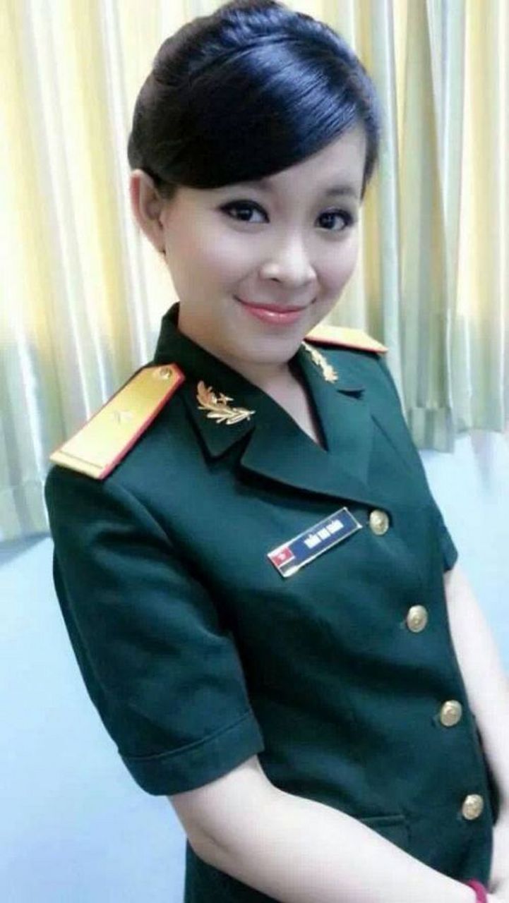 东南亚女兵图片