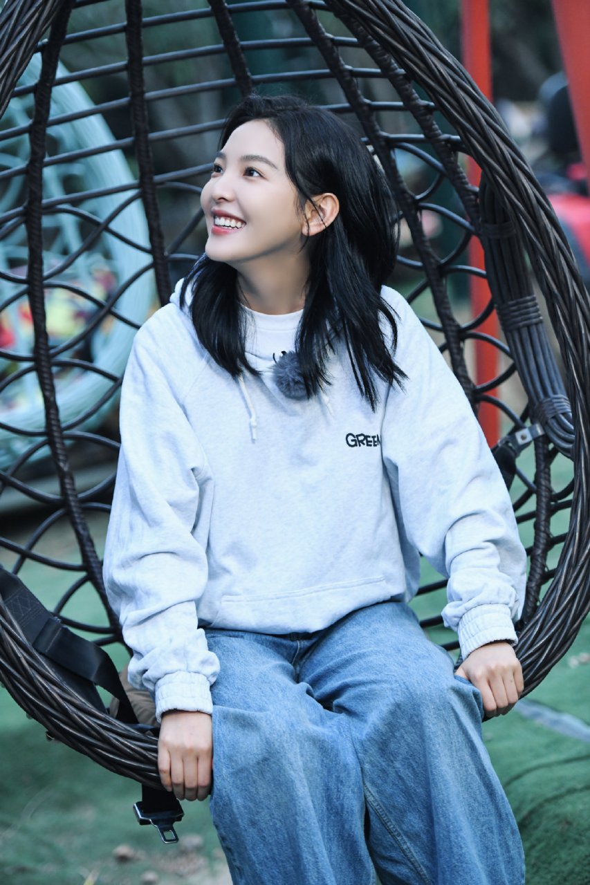 章若楠高清壁纸头像无水印(十四)[打call]