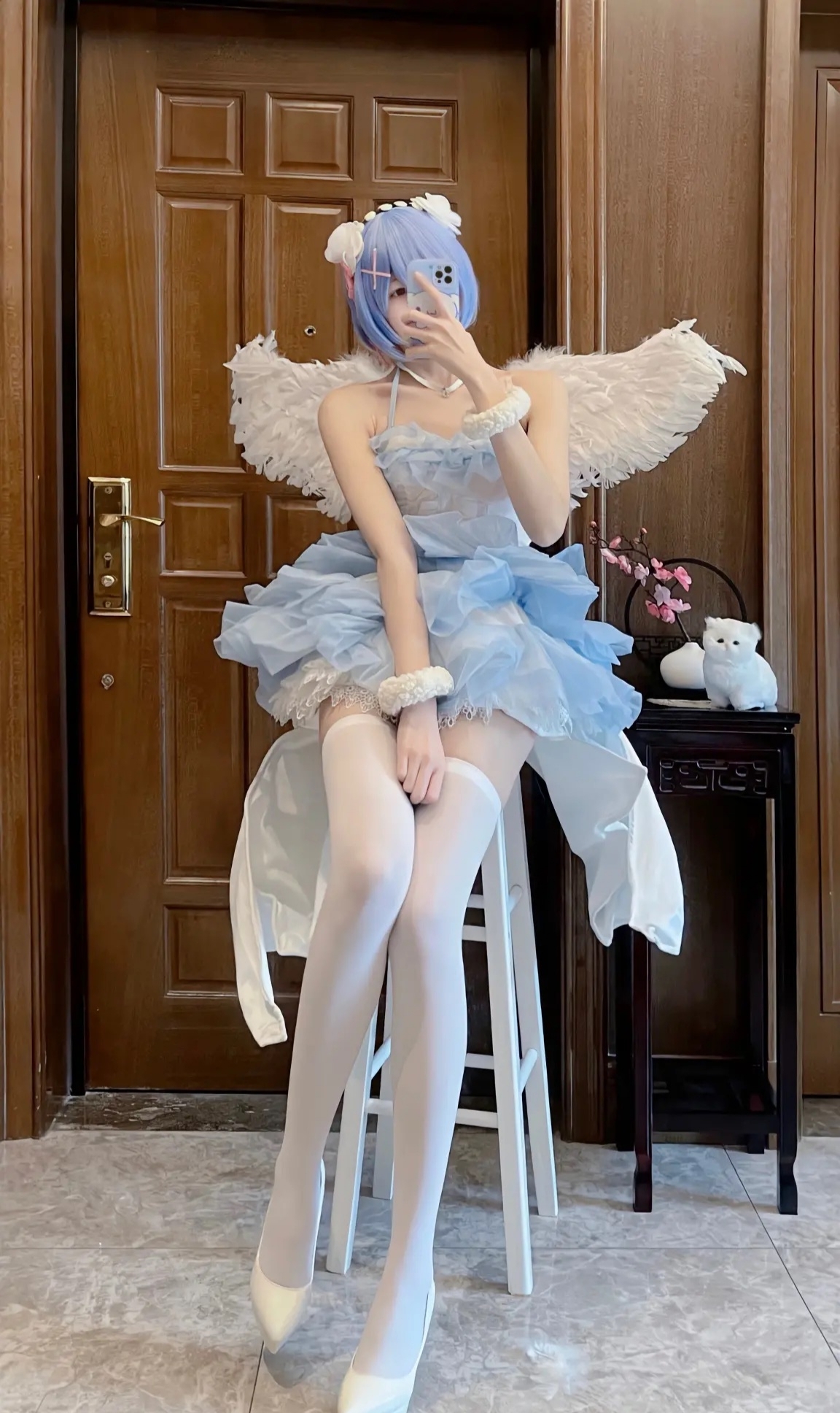 雷姆cos,过膝"白丝"配上蓝色花嫁,你心动了吗?