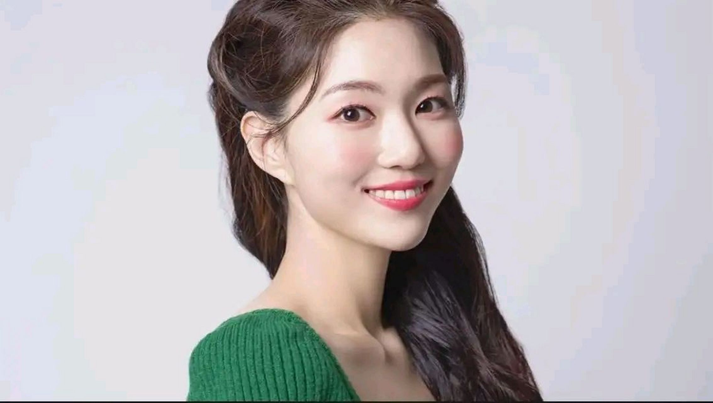 韩国女演员朴秀莲从楼梯摔落去世,享年29岁,令人惋惜!