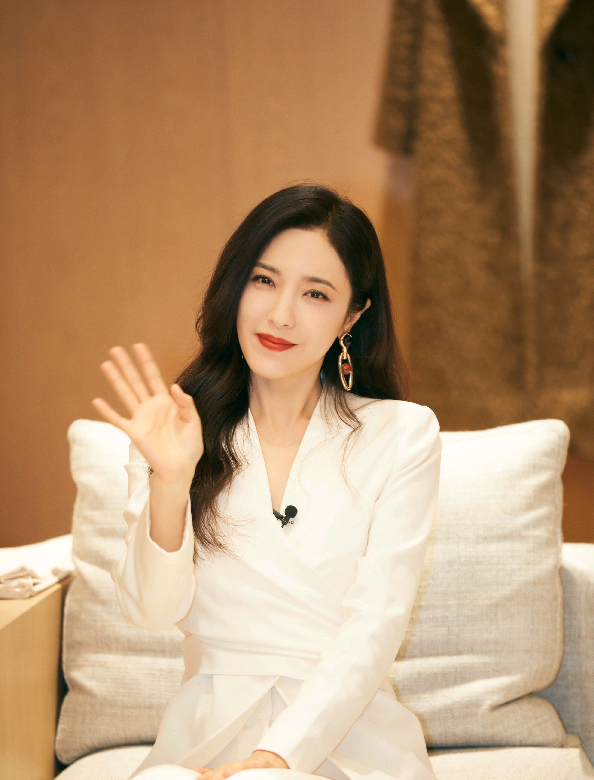 国色天香的曾黎