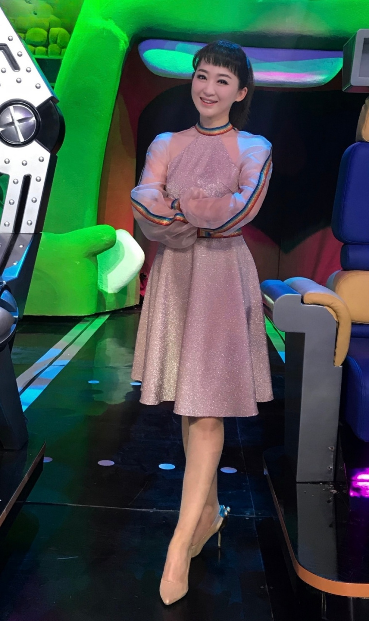 童年女神小鹿姐姐  美腿玉足合集