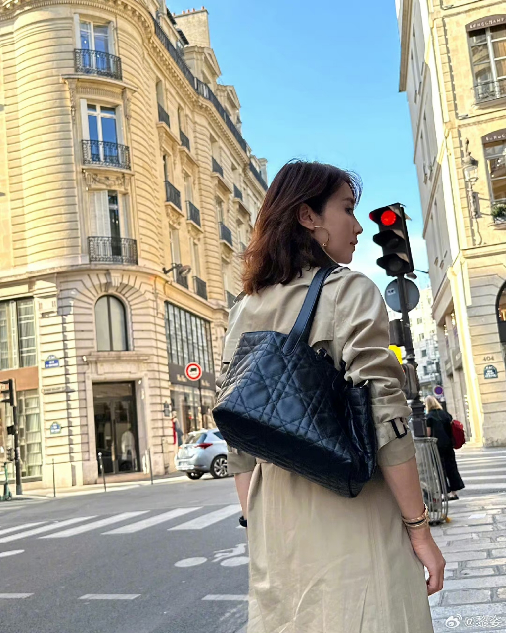 黎姿分享巴黎街头的街拍!