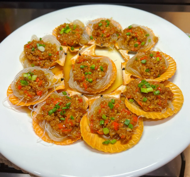 蒜蓉粉丝蒸扇贝:鲜美入魂,烧烤店料汁配方大公开